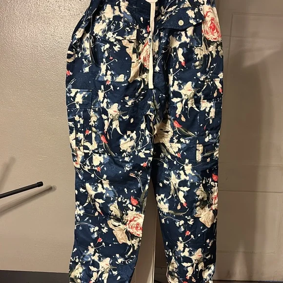 Ralph Lauren Cargo Pants - Picture 2 of 4